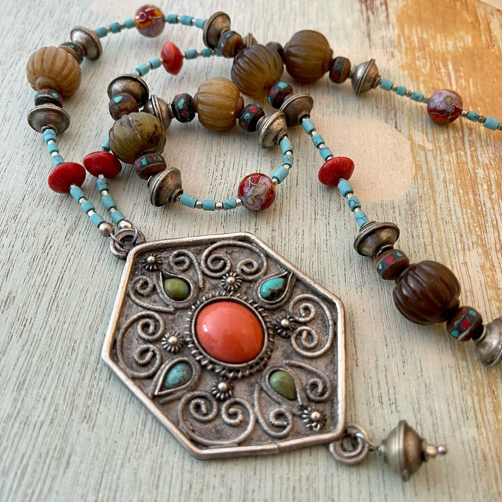 Vintage Chinese Pendant Necklace