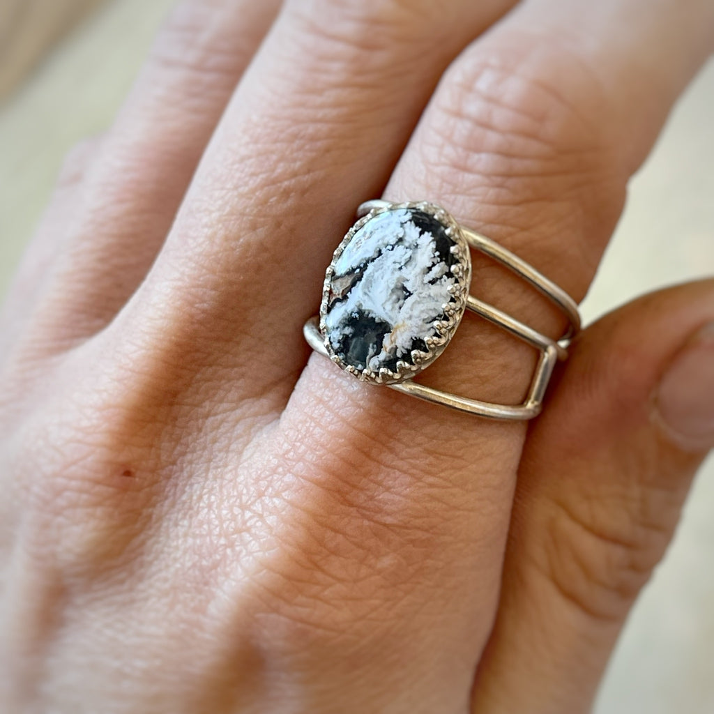 Plume Agate Ring